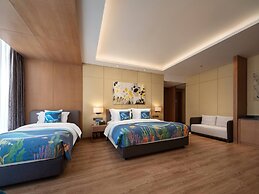 Palm Spring Hotel