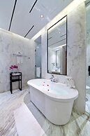 Palm Spring Hotel