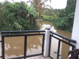 Malakai Eco Lodge