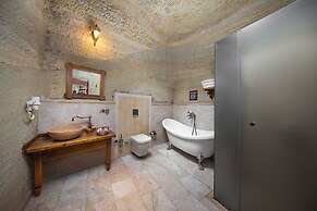 Terra Cave Hotel