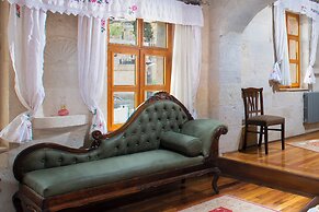 Terra Cave Hotel