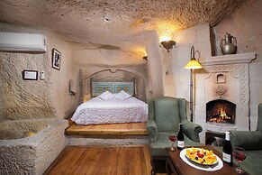 Terra Cave Hotel