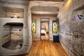 Terra Cave Hotel