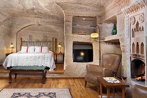 Terra Cave Hotel