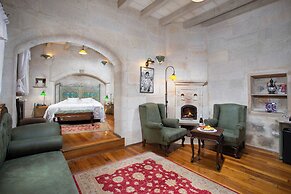 Terra Cave Hotel