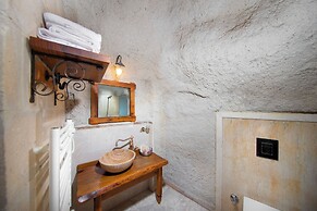 Terra Cave Hotel