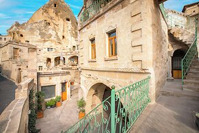 Terra Cave Hotel