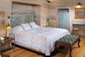 Terra Cave Hotel