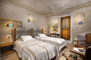 Terra Cave Hotel