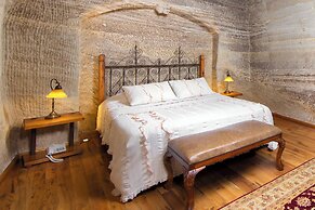 Terra Cave Hotel