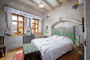 Terra Cave Hotel