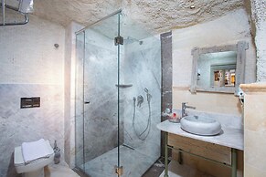 Terra Cave Hotel