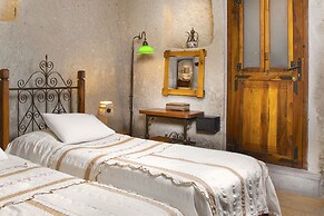 Terra Cave Hotel