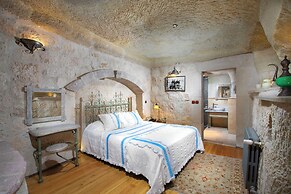 Terra Cave Hotel
