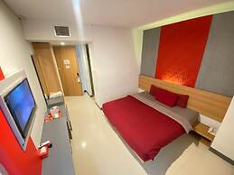 Tickle Hotel