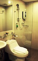 Adel Hotel