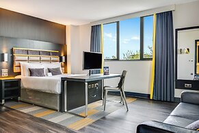Roomzzz Chester City