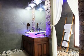 Cambana d'Angkor Suites