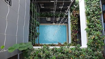 Solitaire Damnak Villa Hotel