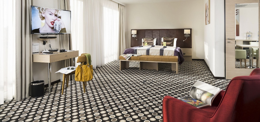 Bo33 Hotel Family & Suites