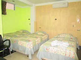 Ari's Hotel III