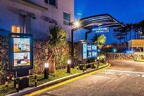 Hotel White House
