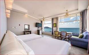 Hotel White House