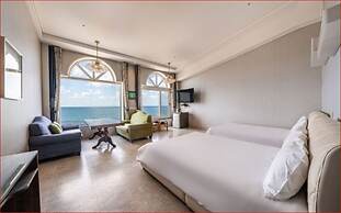 Hotel White House