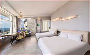 Hotel White House