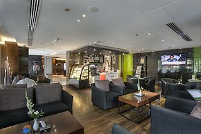 Best Western Plus Maple Leaf