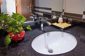 Gieng Ngoc Hotel