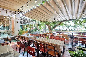 Gieng Ngoc Hotel