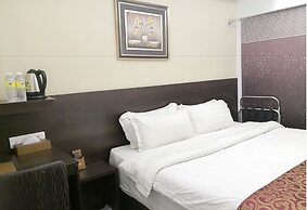 J Suites Hotel
