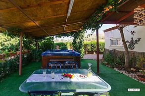 Avigail Guest House