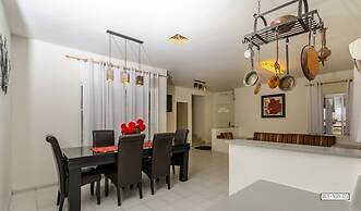 Avigail Guest House