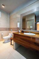 Iguana Crossing Boutique Hotel