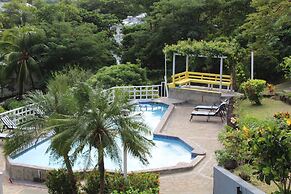 Sugarapple Inn