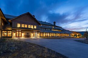 Old Faithful Snow Lodge & Cabins - Inside the Park