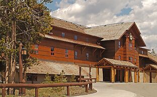 Old Faithful Snow Lodge & Cabins - Inside the Park