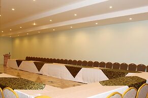 Torres de Alba Hotel & Suites