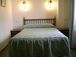 Hotel Puerta Romeros