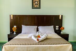 Aura Inn Hotel Cairo
