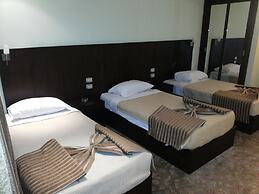 Aura Inn Hotel Cairo