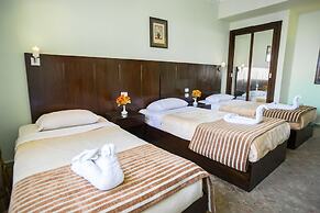 Aura Inn Hotel Cairo