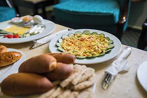 Aura Inn Hotel Cairo