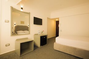Aura Inn Hotel Cairo