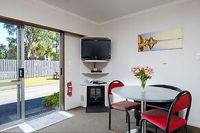 Esplanade Motels