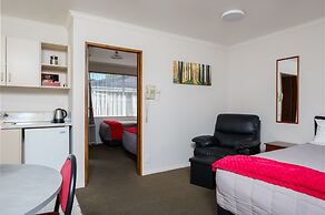 Esplanade Motels
