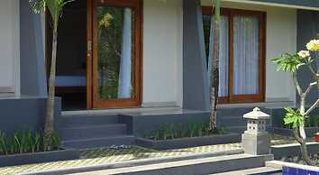 Terrace Ampels