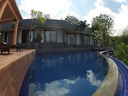 Terrace Ampels
